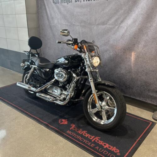 2014 Harley-Davidson® 1200 Custom Black thumb 3
