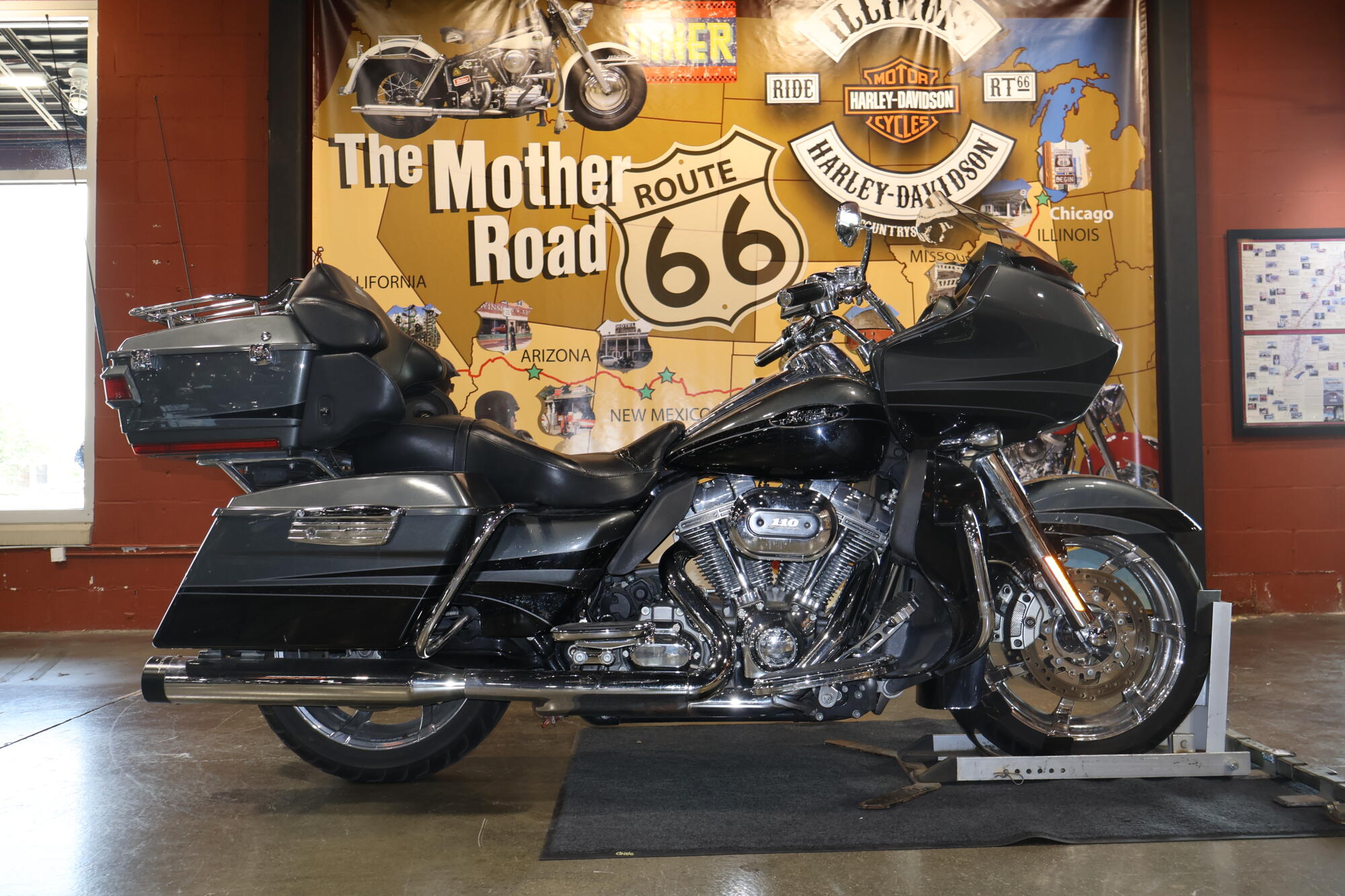  2011 CVO™ Road Glide® Ultra