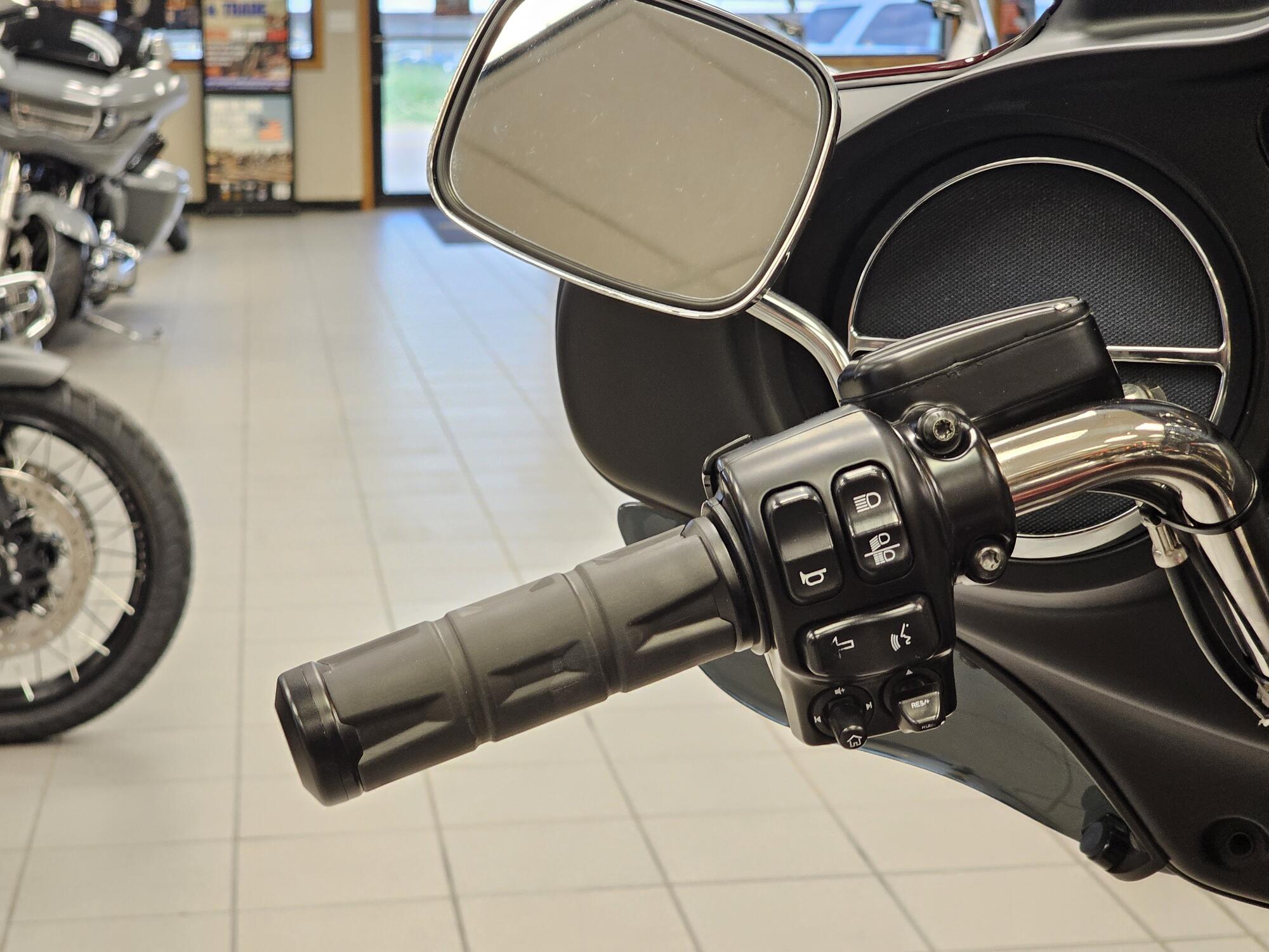 FLHTCU 2014 Electra Glide® Ultra Classic®, photo 19
