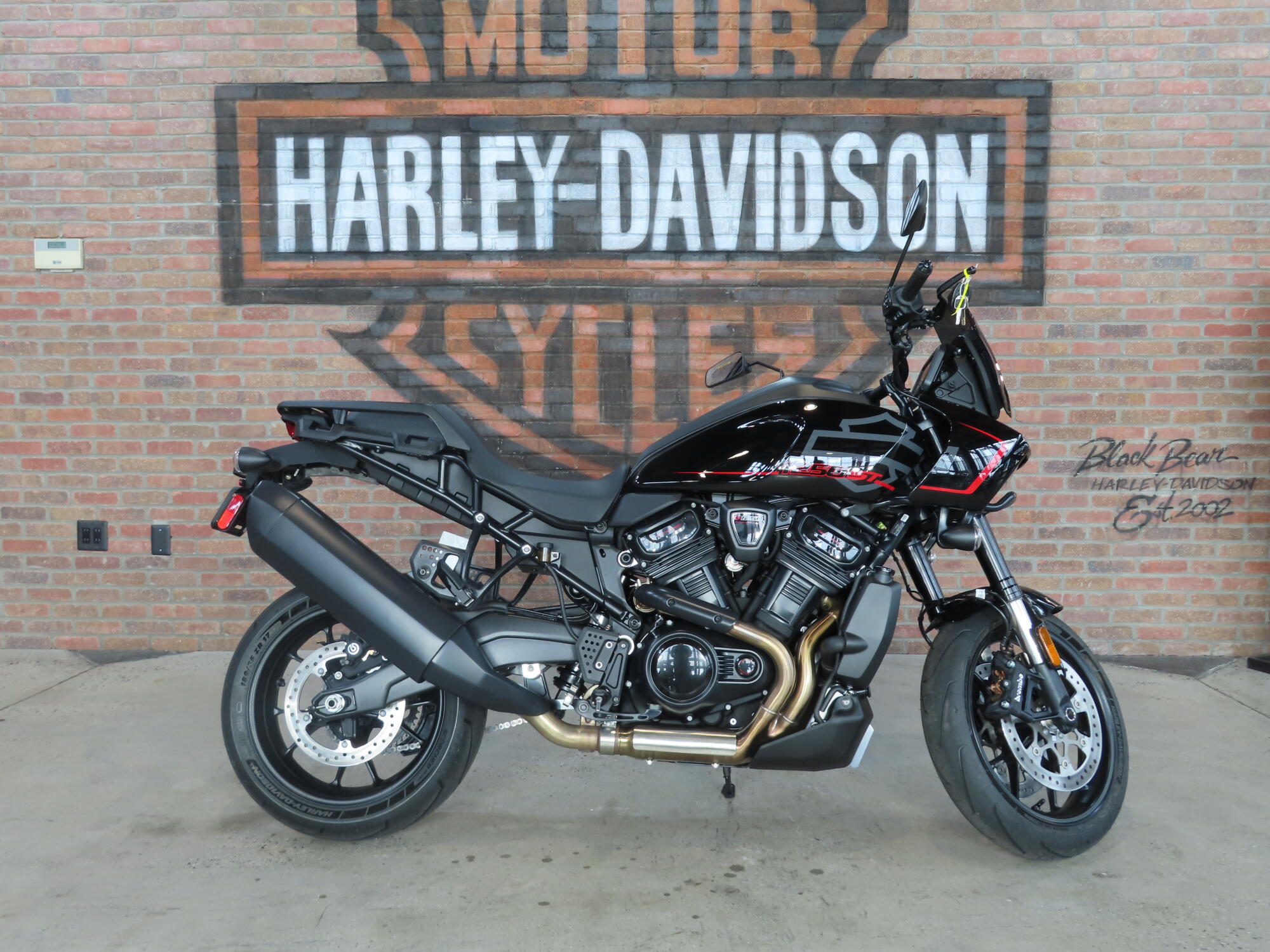 2026 Harley-Davidson® Pan America® 1250 ST RA1250ST