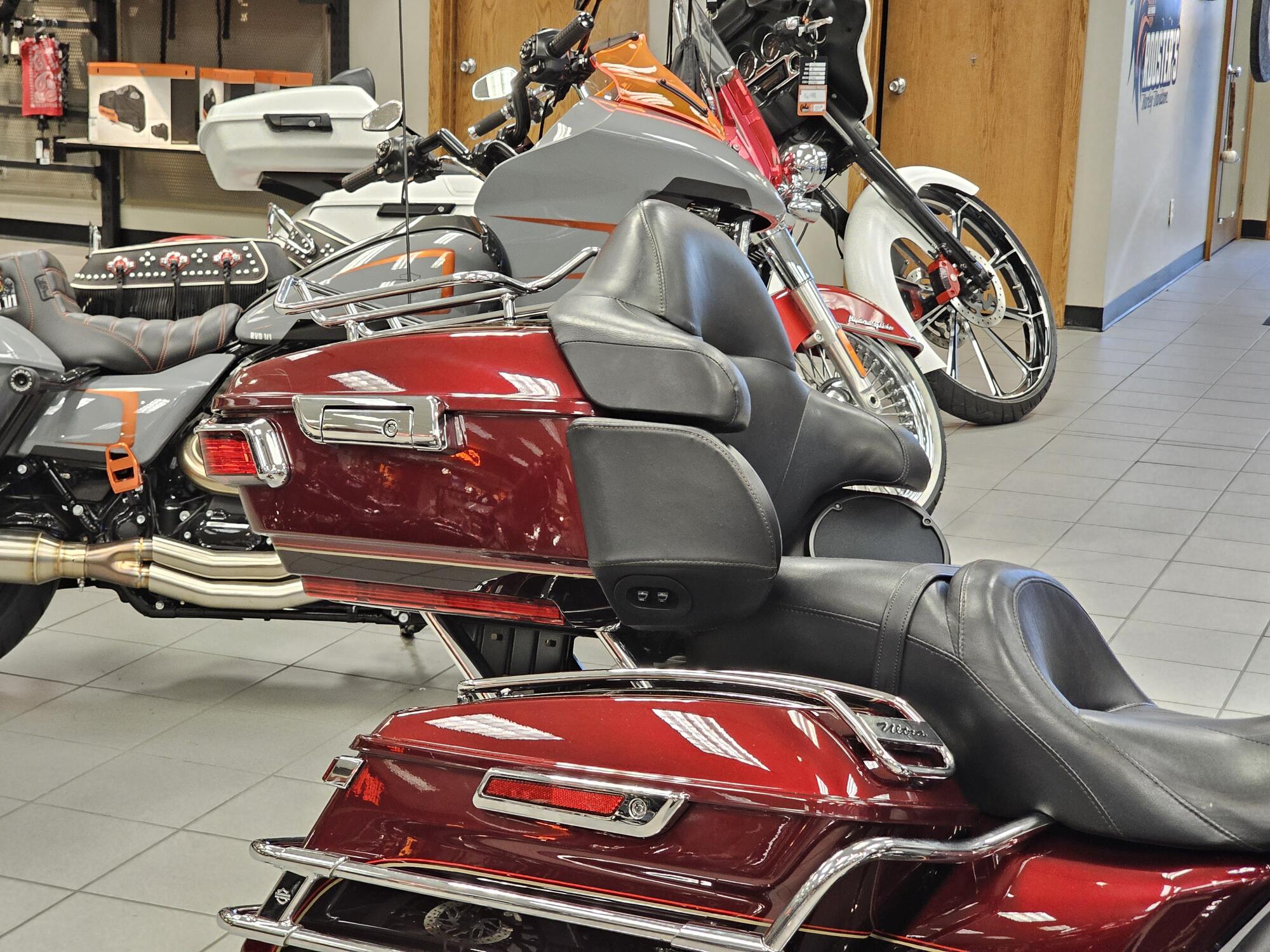 FLHTCU 2014 Electra Glide® Ultra Classic®, photo 13