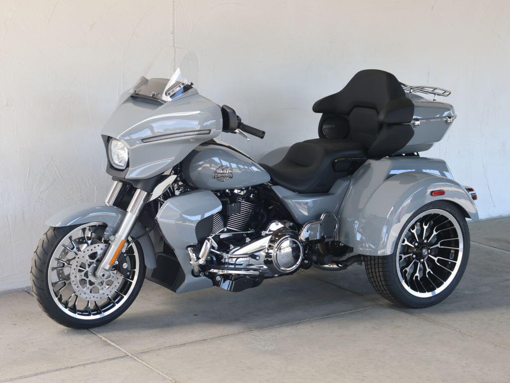 2026 Harley-Davidson® FLHLT Street Glide 3 Limited N858143