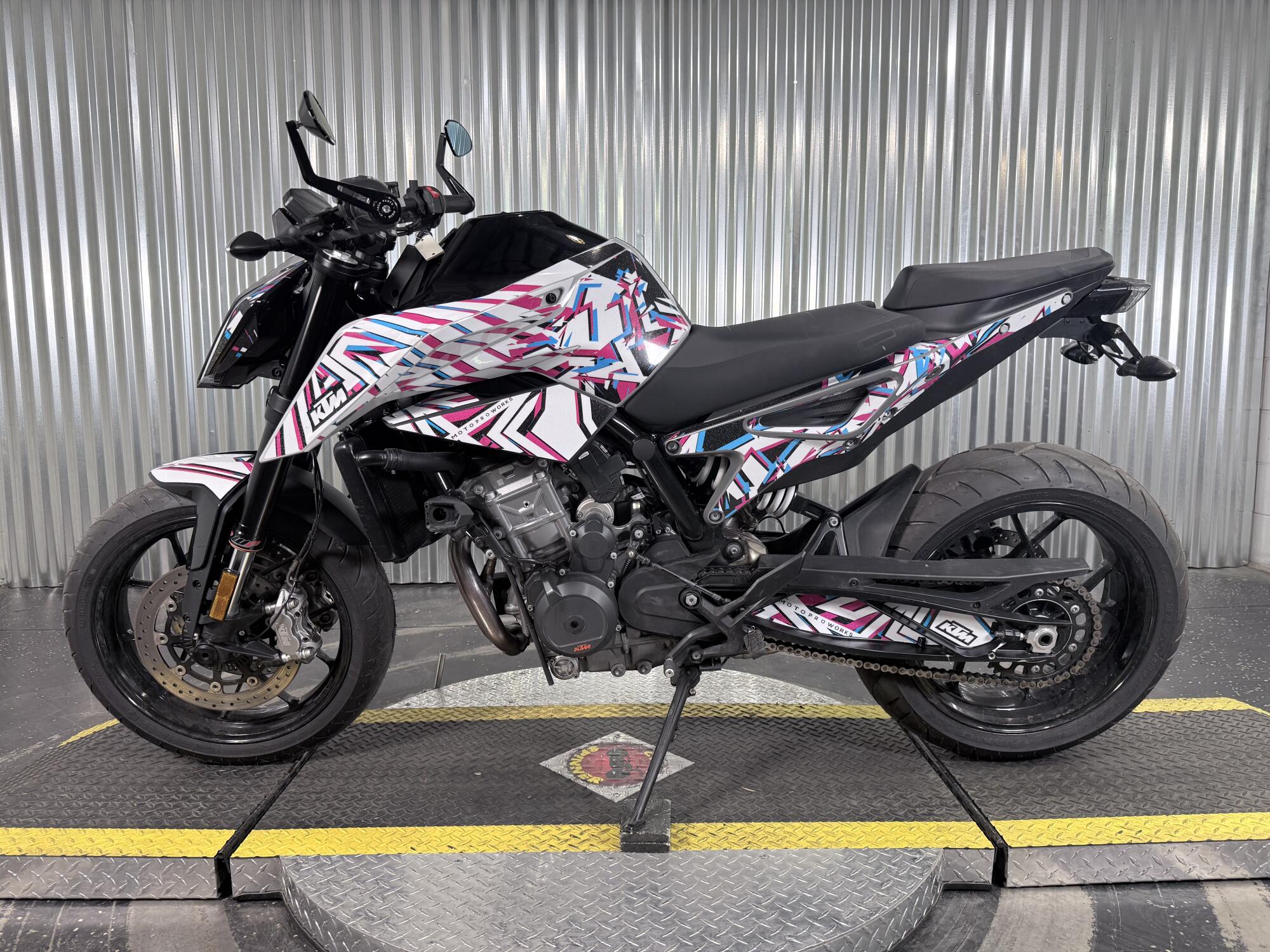 2024 KTM 790 Duke, photo 6