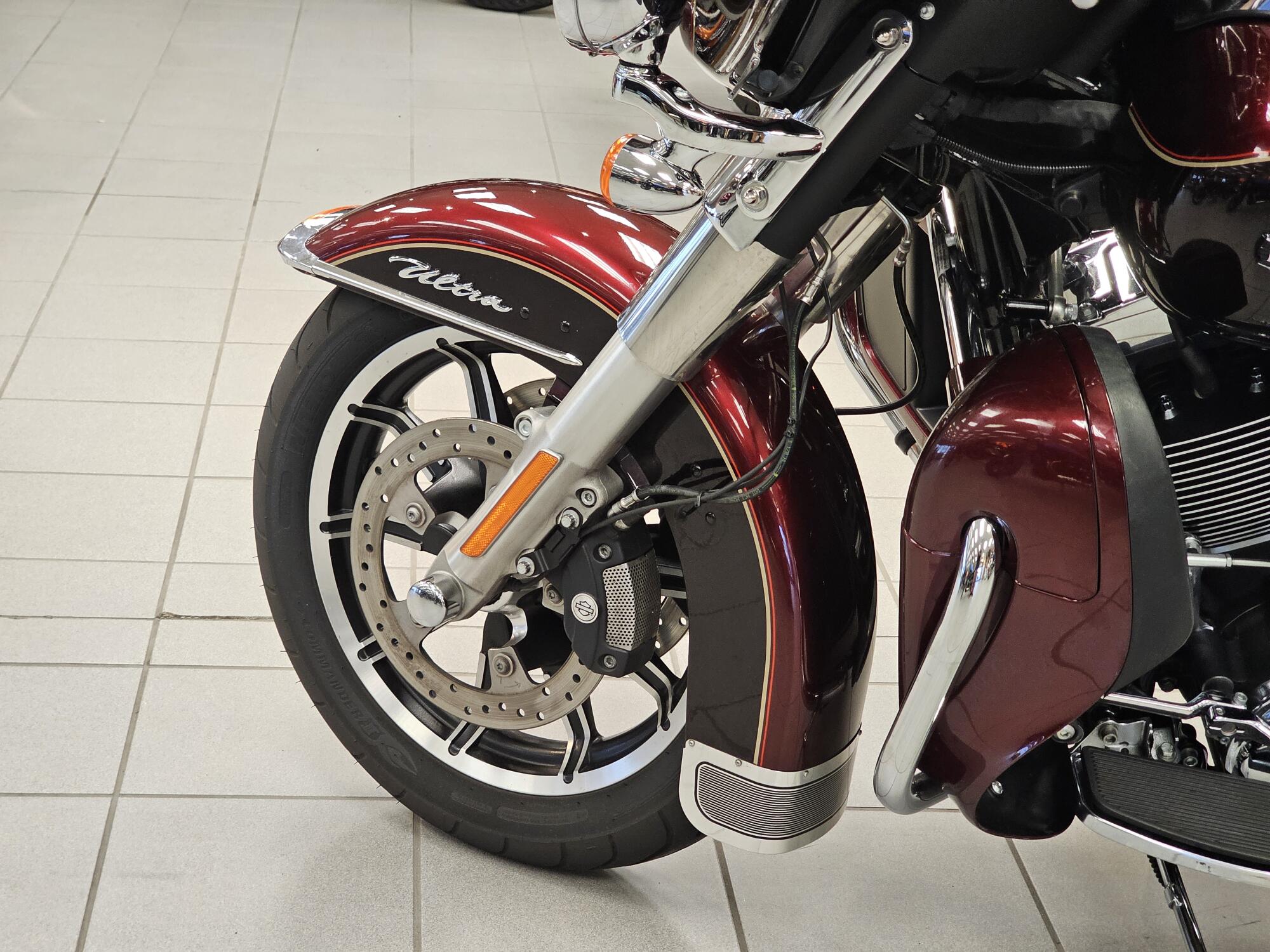 FLHTCU 2014 Electra Glide® Ultra Classic®, photo 14