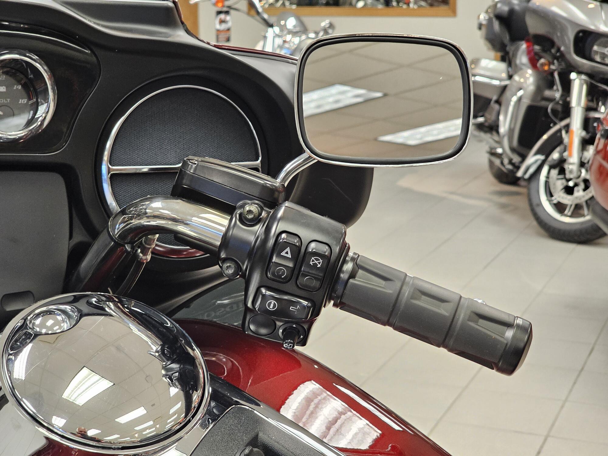 FLHTCU 2014 Electra Glide® Ultra Classic®, photo 20