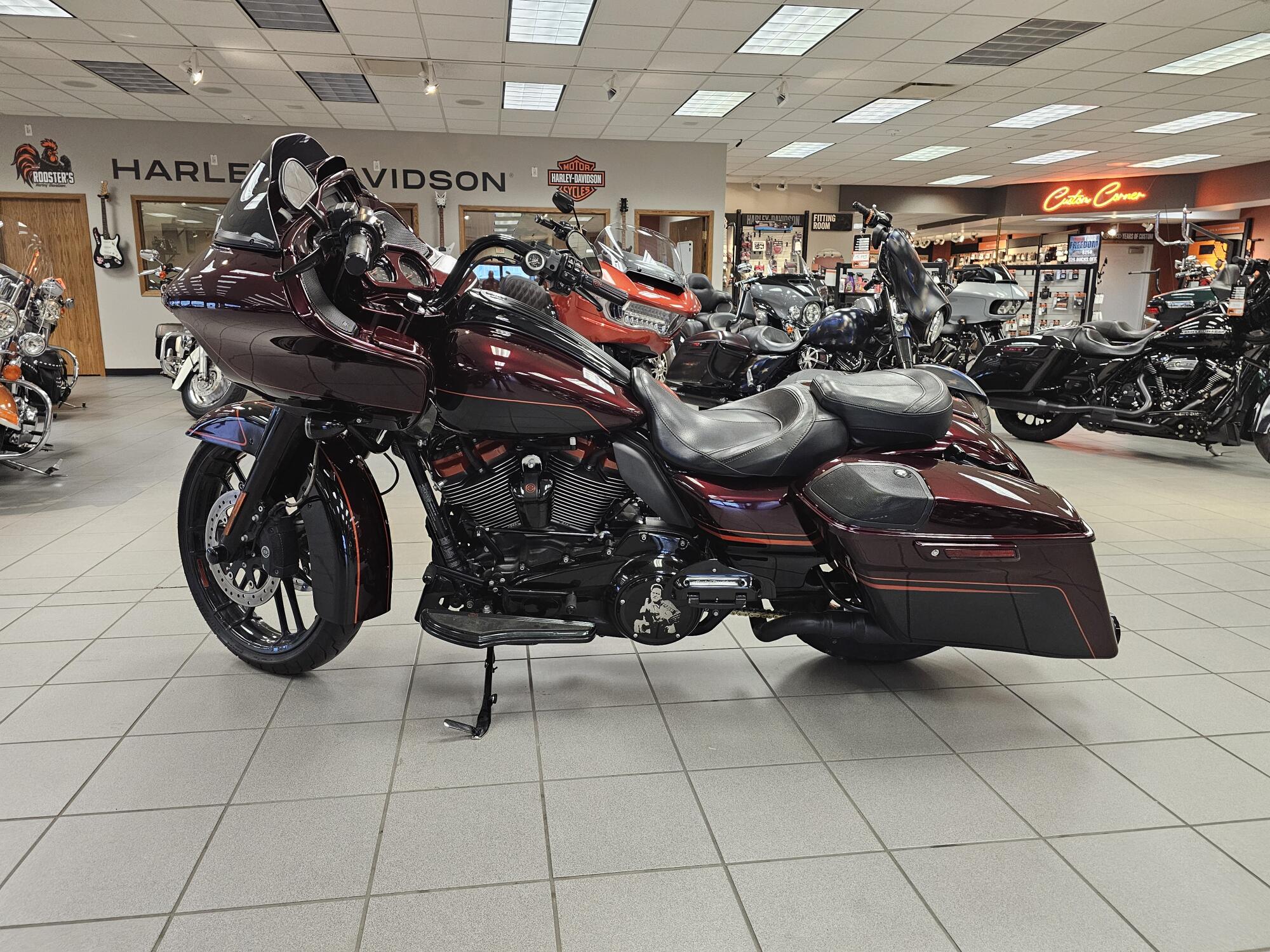 FLTRXSE 2018 CVO™ Road Glide®, photo 5