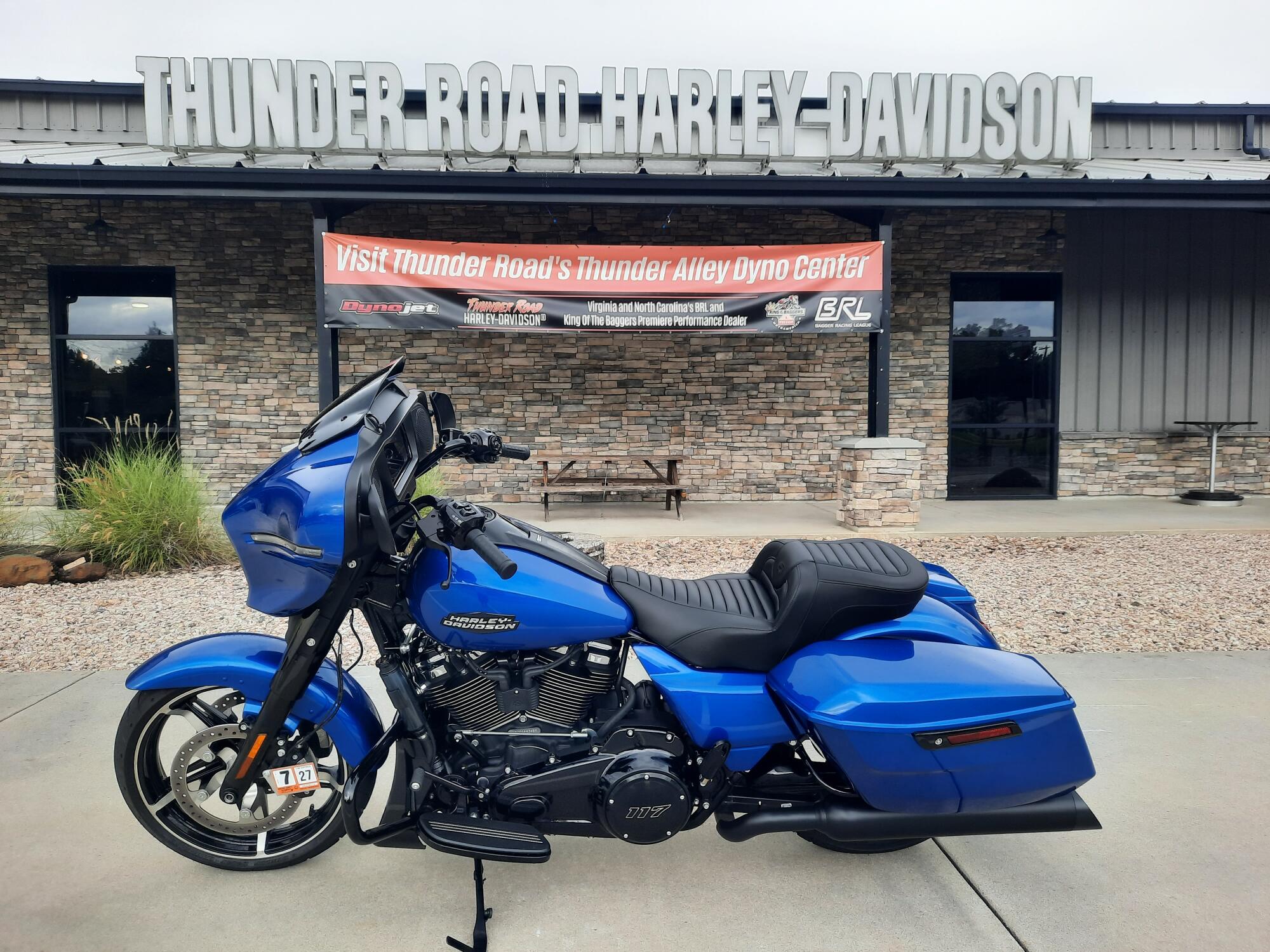 2024 Harley-Davidson® Street Glide® Blue Burst - Black Finish