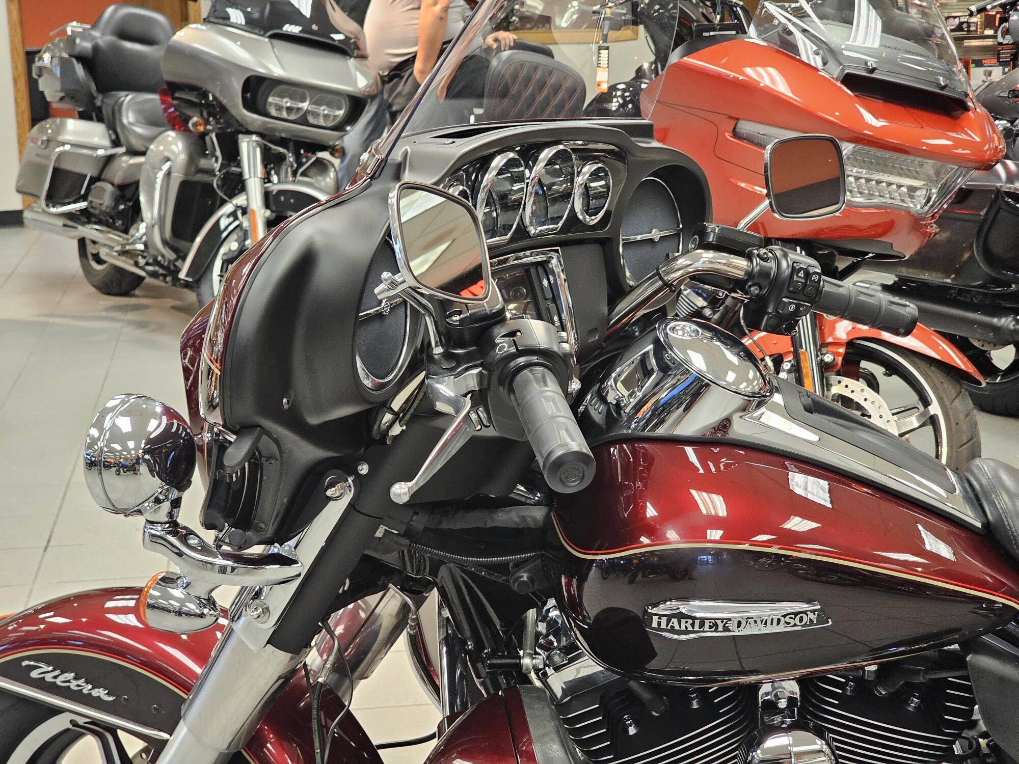 FLHTCU 2014 Electra Glide® Ultra Classic®, photo 15