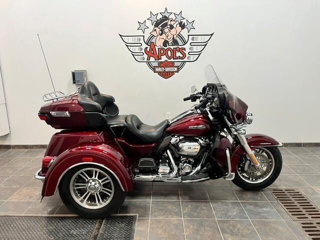 FLHTCUTG 2017 Tri Glide® Ultra