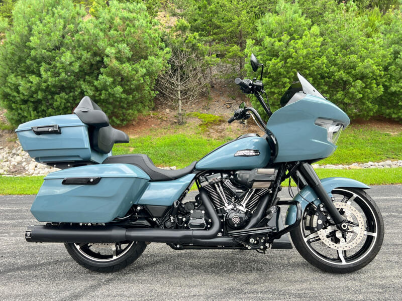 FLTRX 2024 Road Glide®