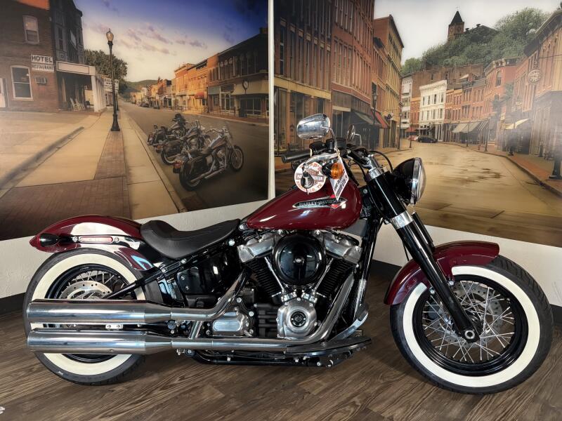 2020 Harley-Davidson® Softail Slim® Billiard Burgundy
