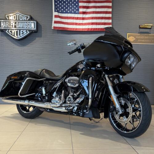 2021 Harley-Davidson® Road Glide® Special Vivid Black thumb 0