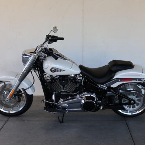 2026 Harley-Davidson® FLFB Fat Boy® S023973 thumb 3