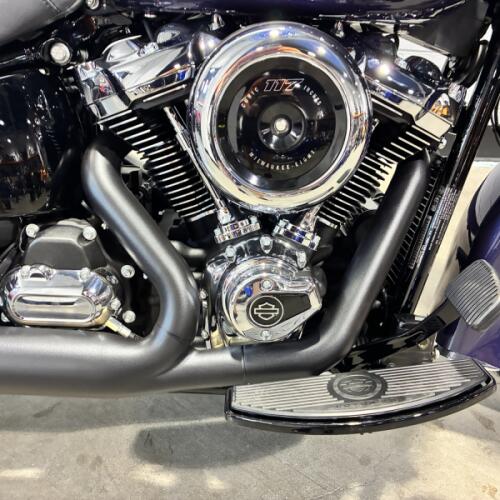 2026 Harley-Davidson® Heritage Classic Purple Abyss FLHC thumb 0