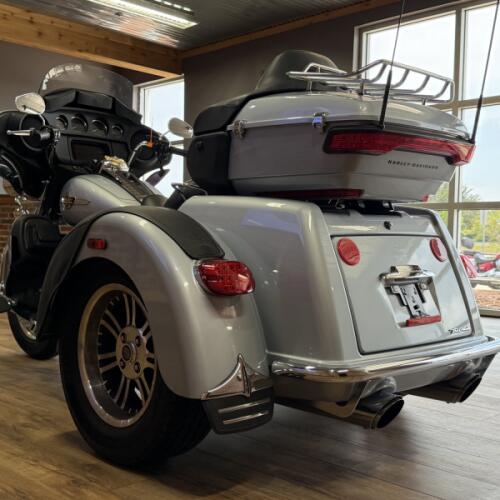 Harley-Davidson® Tri Glide® Ultra 2023 thumb 1