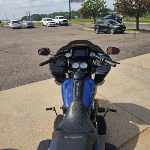 2023 Harley-Davidson® Road Glide® 3 BRT BILIARD BLU thumb 2