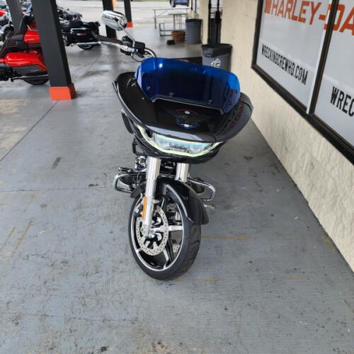 FLTRX 2026 Road Glide® thumb 3