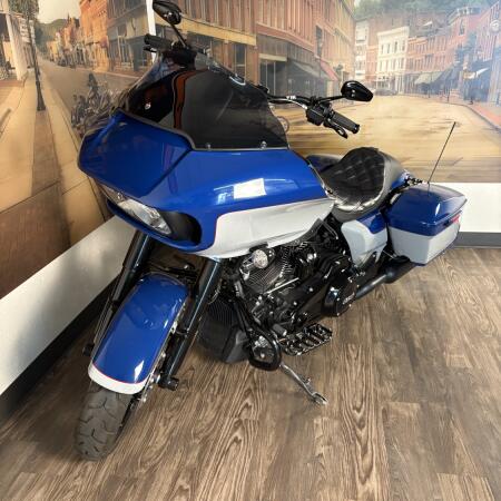 2023 Harley-Davidson® Road Glide® Special Bright Billiard Blue/Billiard Gray  thumb 0