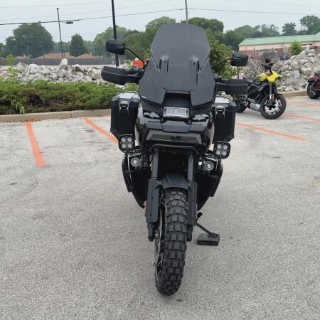 2022 Harley-Davidson® Pan America™ 1250 Special Black thumb 2