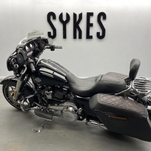 2021 Harley-Davidson FLHXS Touring Street Glide 114 in Vivid Black thumb 0