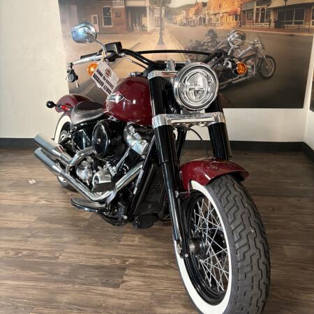2020 Harley-Davidson® Softail Slim® Billiard Burgundy thumb 2