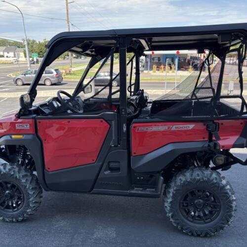 2026 Honda Pioneer 1000-5 Deluxe thumb 0