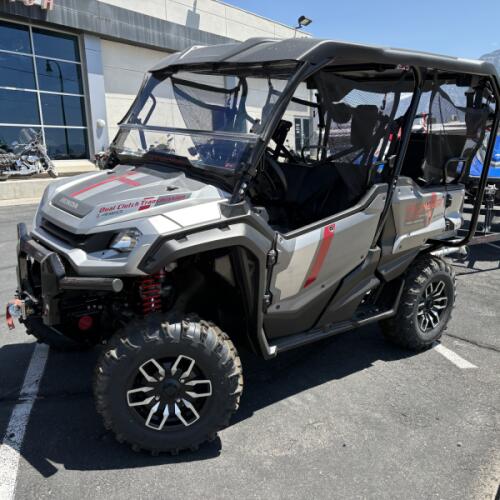 2025 Honda Pioneer 1000-5 Deluxe thumb 2