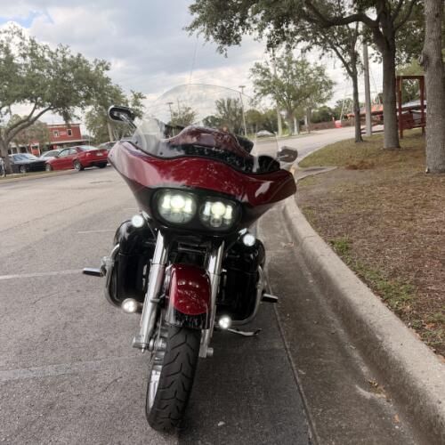 2011 Harley-Davidson® CVO™ Road Glide® Ultra Billiard Red/Vivid Black — Black Finish thumb 1