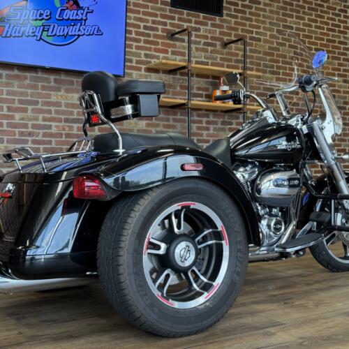 Harley-Davidson® Freewheeler® 2022 thumb 3