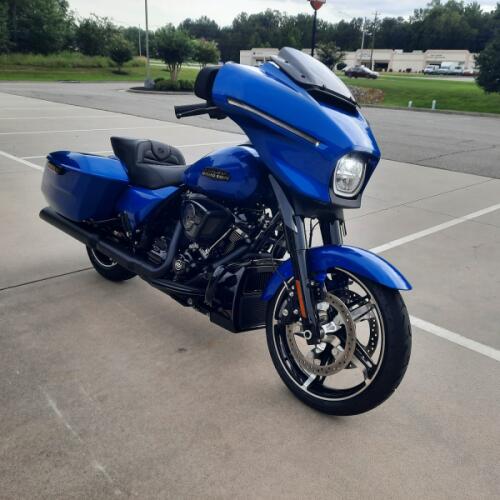 2024 Harley-Davidson® Street Glide® Blue Burst - Black Finish thumb 1