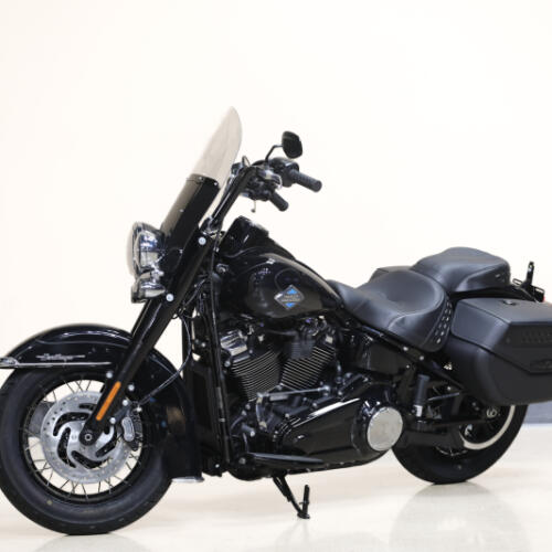 Harley-Davidson® Heritage Classic® 2026 thumb 2