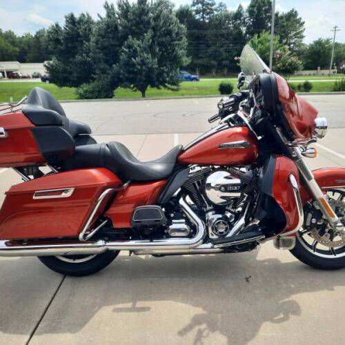 2014 Harley-Davidson® Electra Glide® Ultra Classic® Candy Orange thumb 0