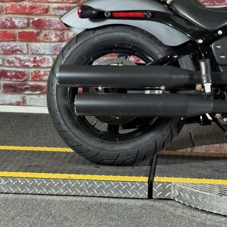 FXBBS 2022 Street Bob® 114 thumb 0