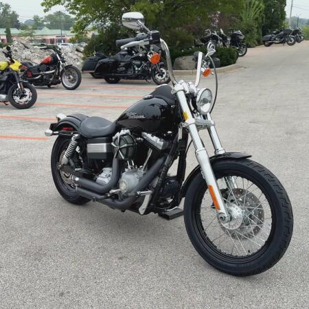 2009 Harley-Davidson® Street Bob® Black thumb 3