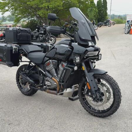 2022 Harley-Davidson® Pan America™ 1250 Special Black thumb 3