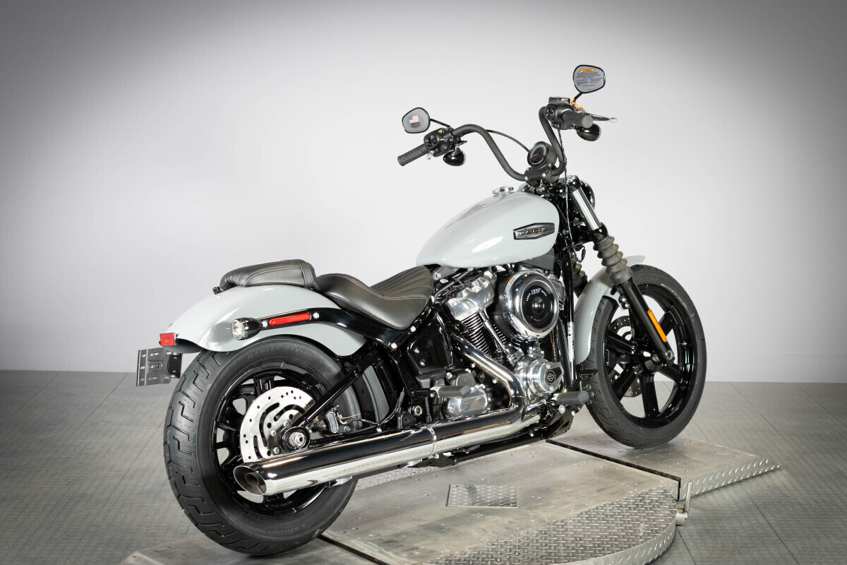 2026 Harley-Davidson® Street Bob® FXBB, photo 10