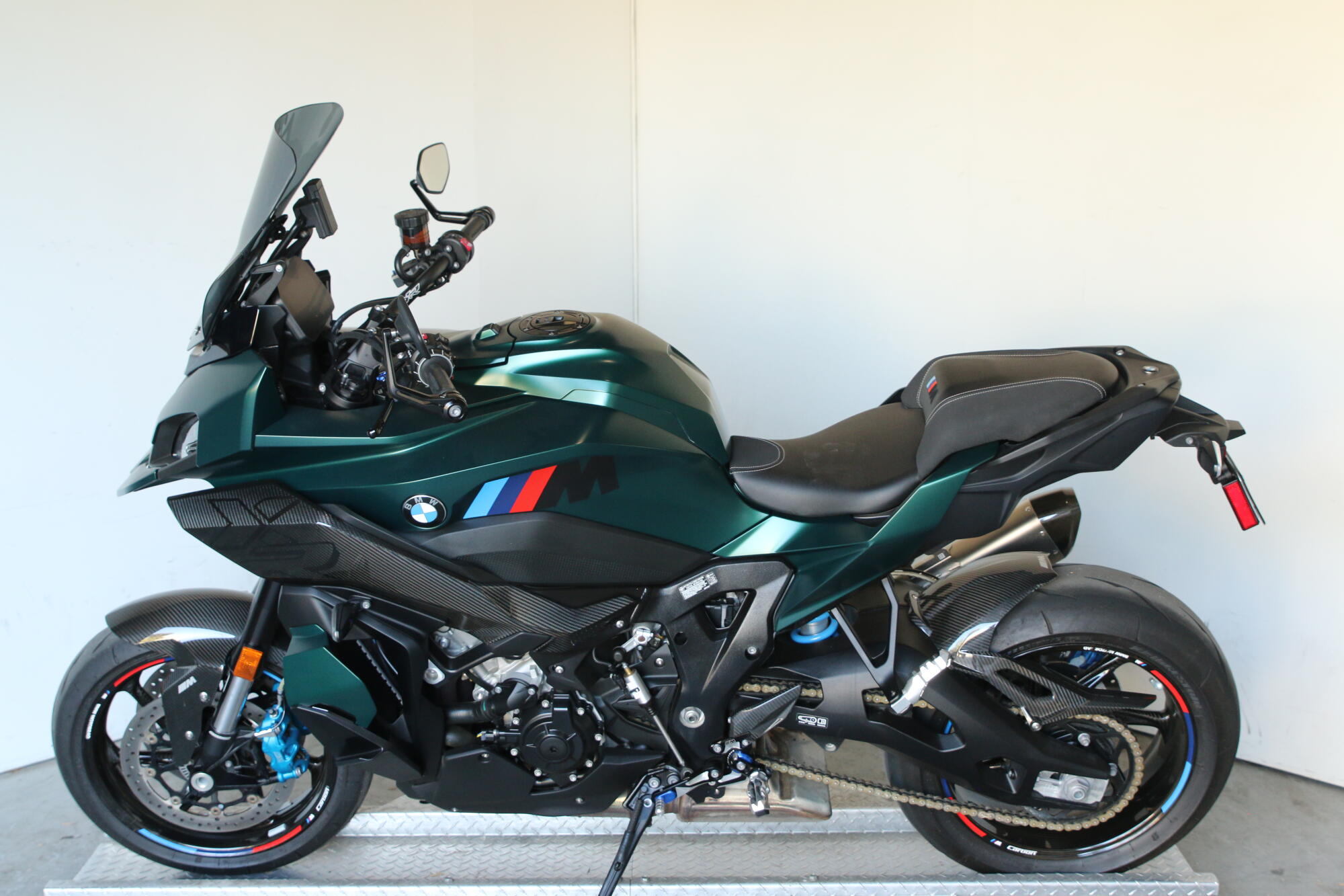 2026 BMW Motorrad M 1000 XR, photo 6