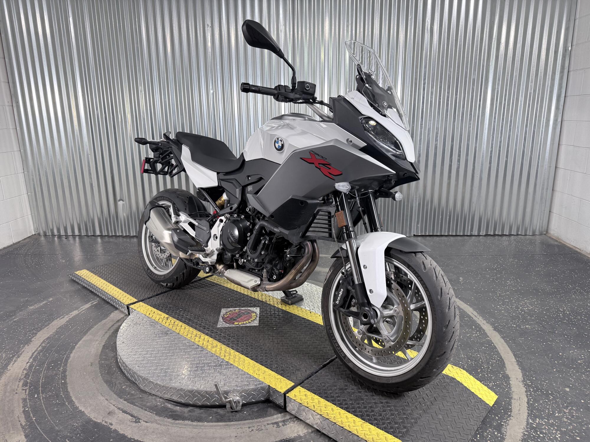 2021 BMW F 900 XR, photo 2
