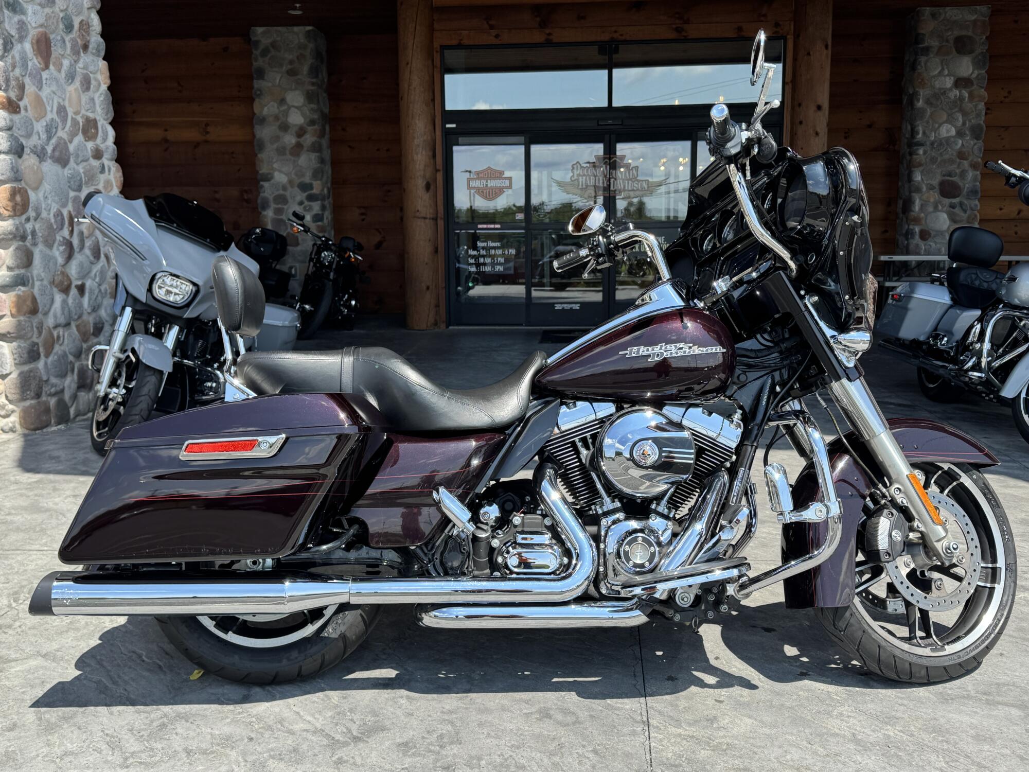 FLHXS 2014 Street Glide® Special