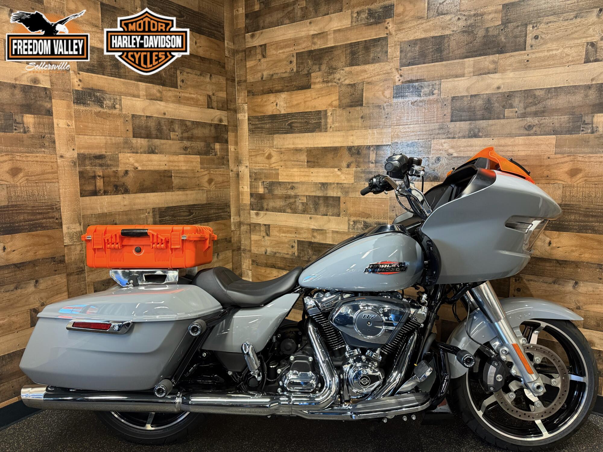 2026 Harley-Davidson® Road Glide® Dark Billiard Gray Chrome Trim FLTRX Solo