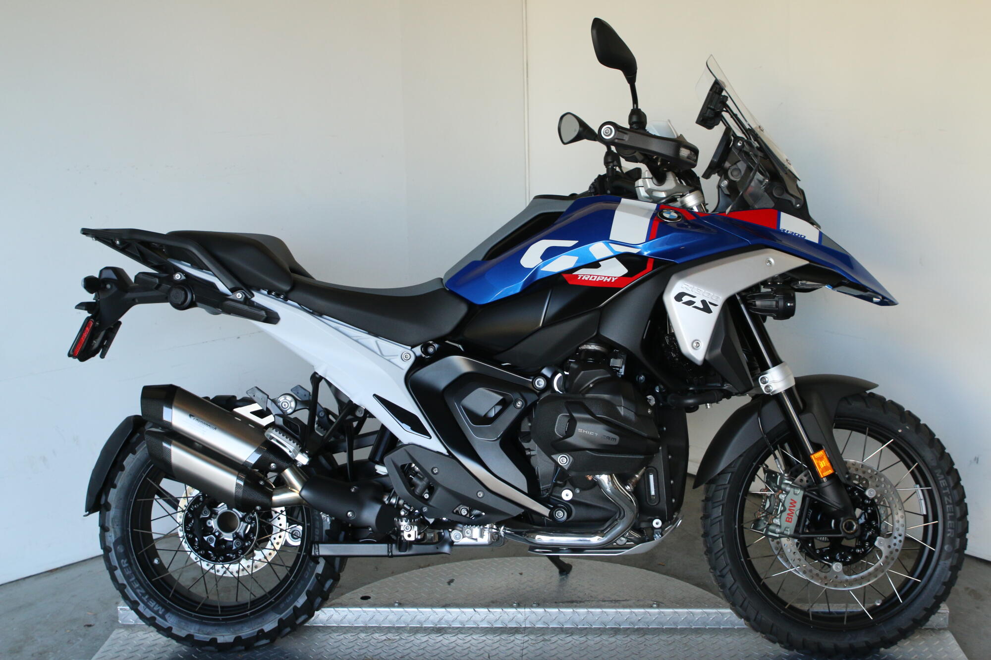 2025 BMW Motorrad R 1300 GS, photo 2