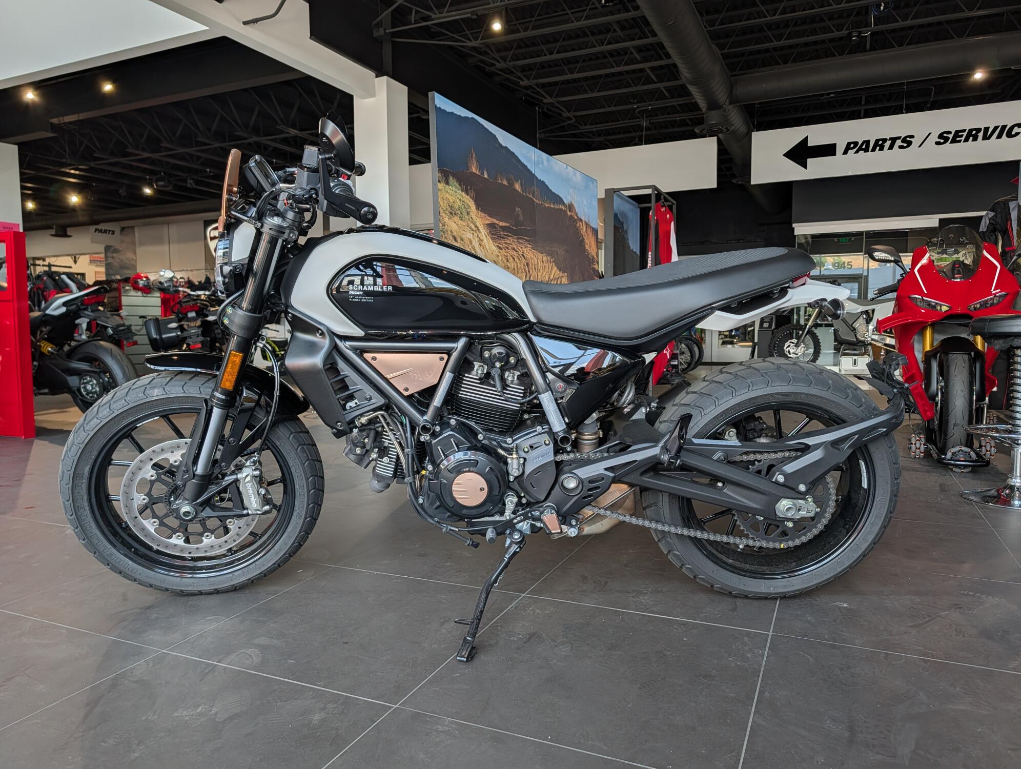 2025 Ducati Scrambler® Rizoma Edition, photo 6