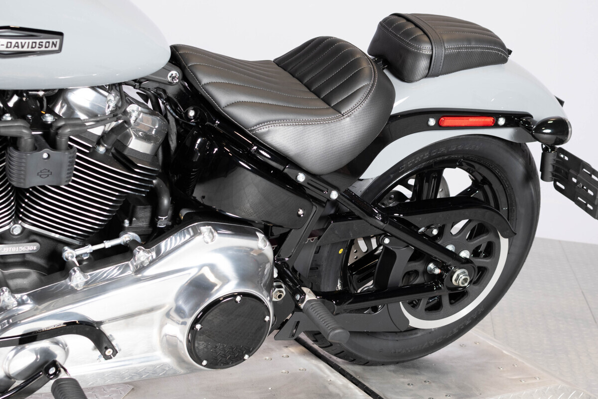 2026 Harley-Davidson® Street Bob® FXBB, photo 18
