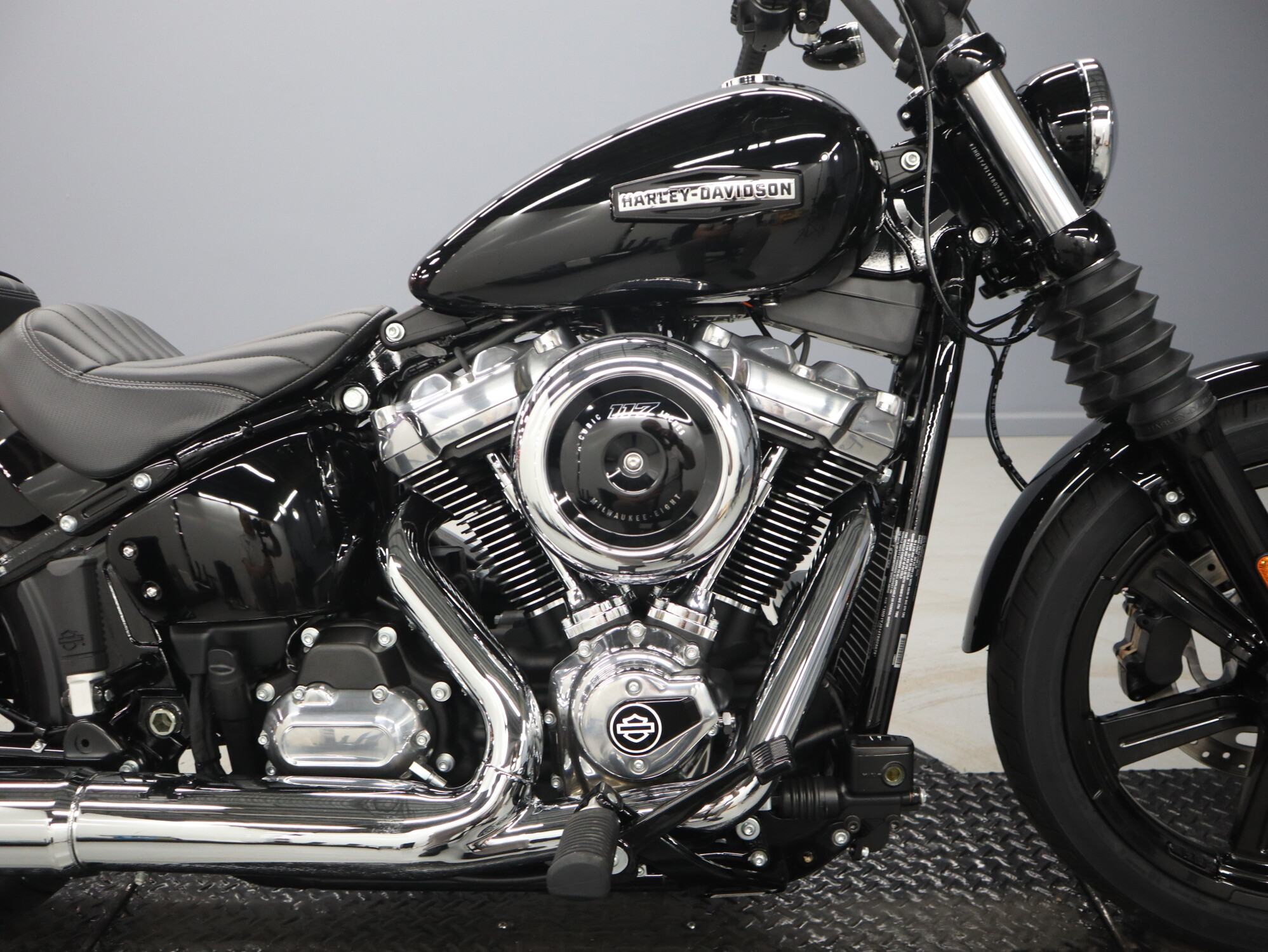 2026 Harley-Davidson® Street Bob® FXBB, photo 13