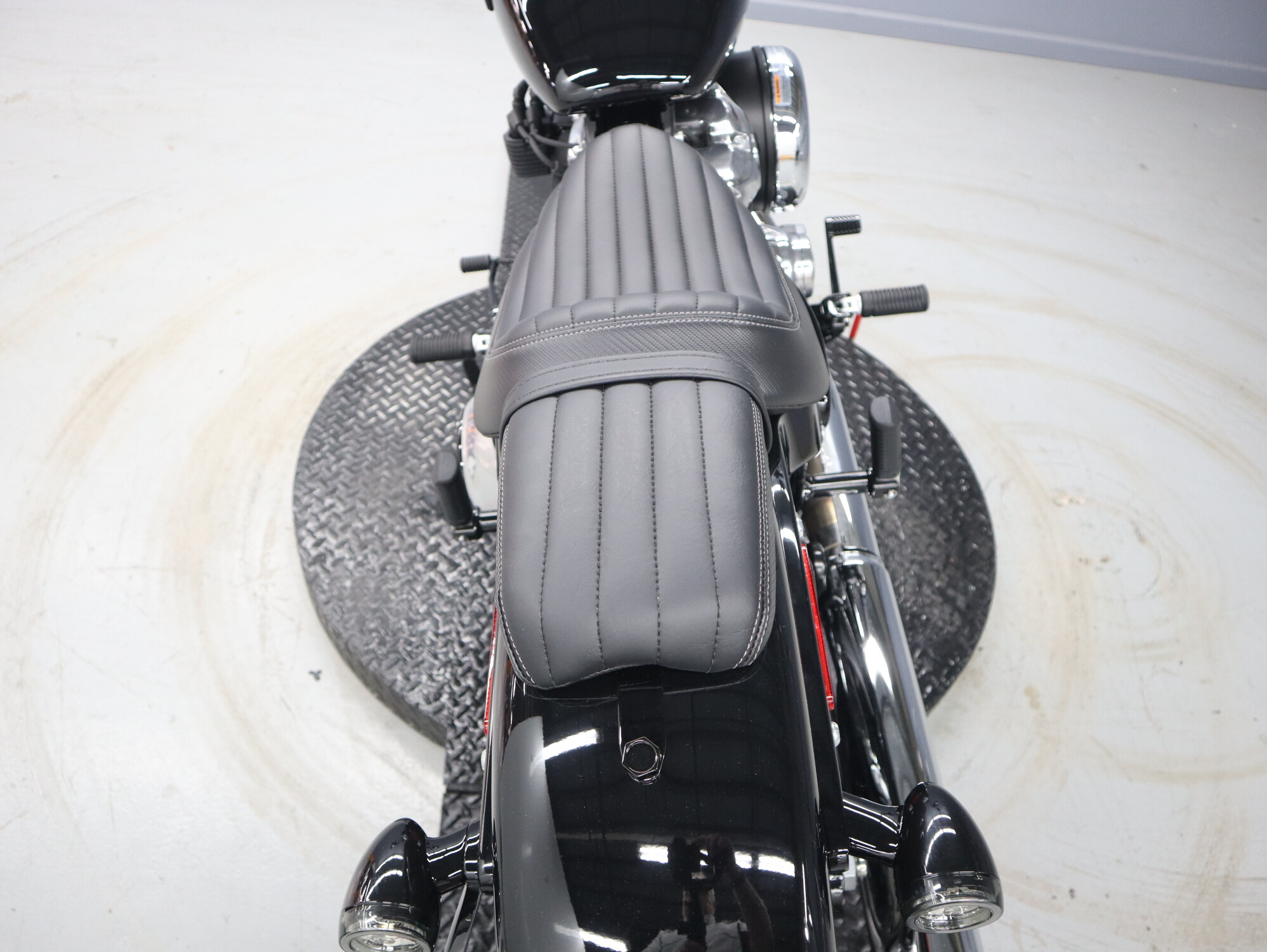 2026 Harley-Davidson® Street Bob® FXBB, photo 19