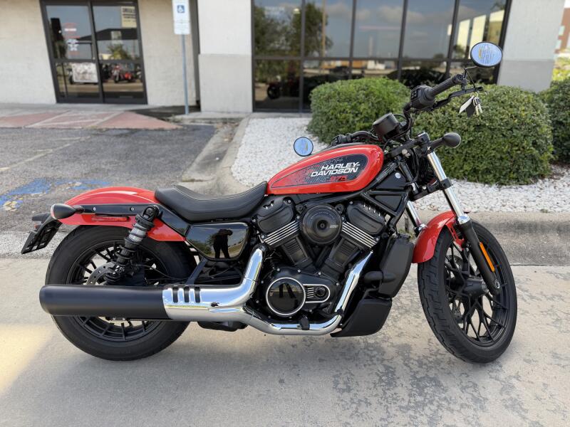2026 Harley-Davidson® Nightster® Blood Orange Black Trim