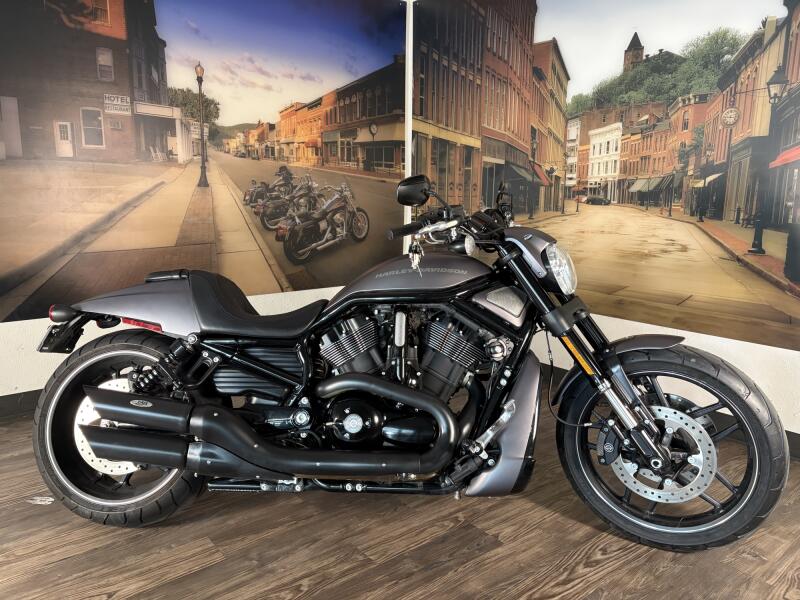 2016 Harley-Davidson® Night Rod® Special Charcoal Denim with Rally Stripes and Machined Aluminium (S