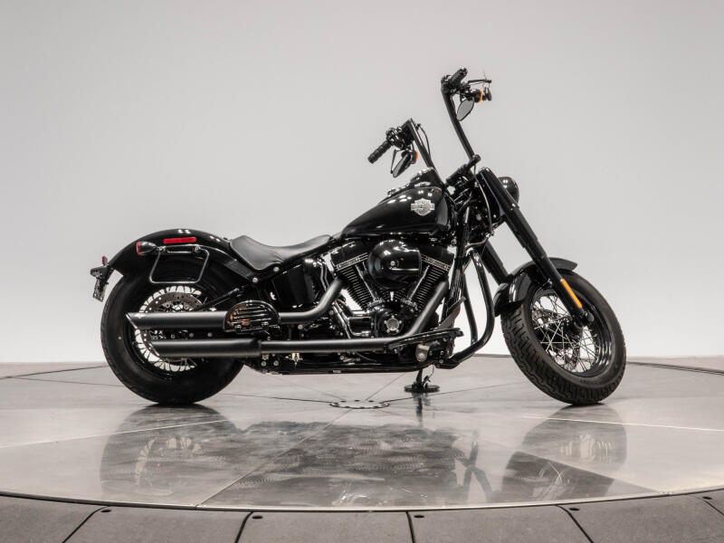 2016 HARLEY-DAVIDSON FLSS SLIM S in Vivid Black