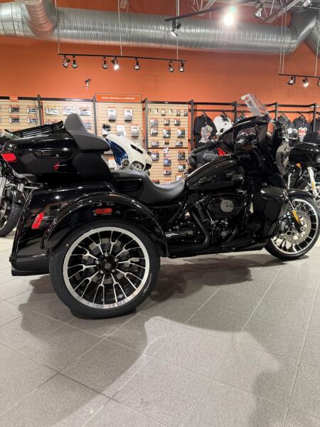 FLHLT 2026 Street Glide 3 Limited