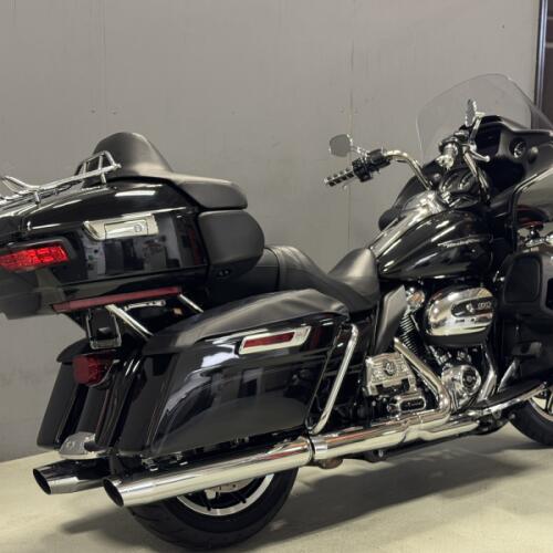 FLTRU 2019 Road Glide® Ultra thumb 2